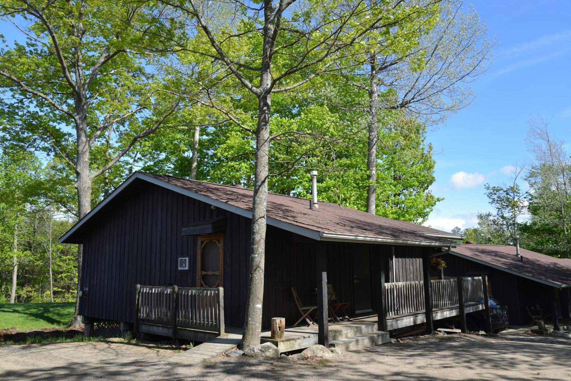 Log Cabin Inn Пари Саунд Екстериор снимка