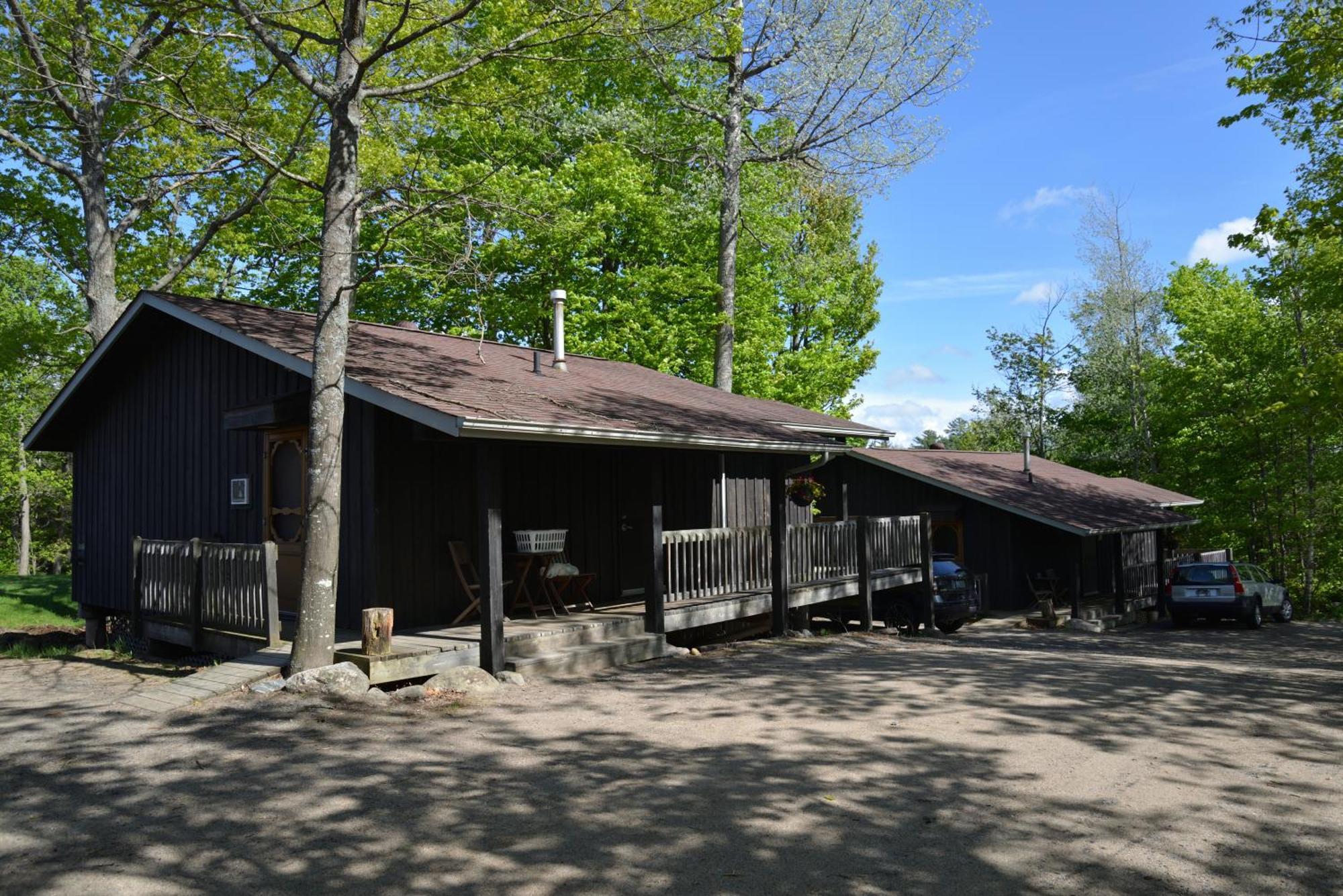 Log Cabin Inn Пари Саунд Екстериор снимка